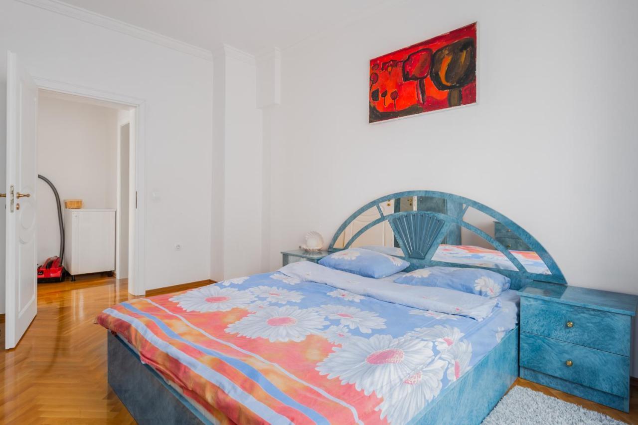 Central 2-Bd Bright Apartment In Sofia By Flat Mаnager מראה חיצוני תמונה