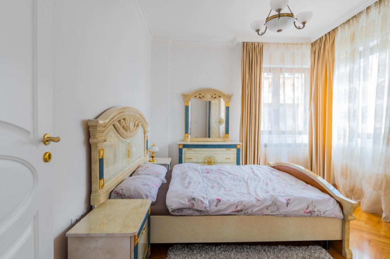 Central 2-Bd Bright Apartment In Sofia By Flat Mаnager מראה חיצוני תמונה
