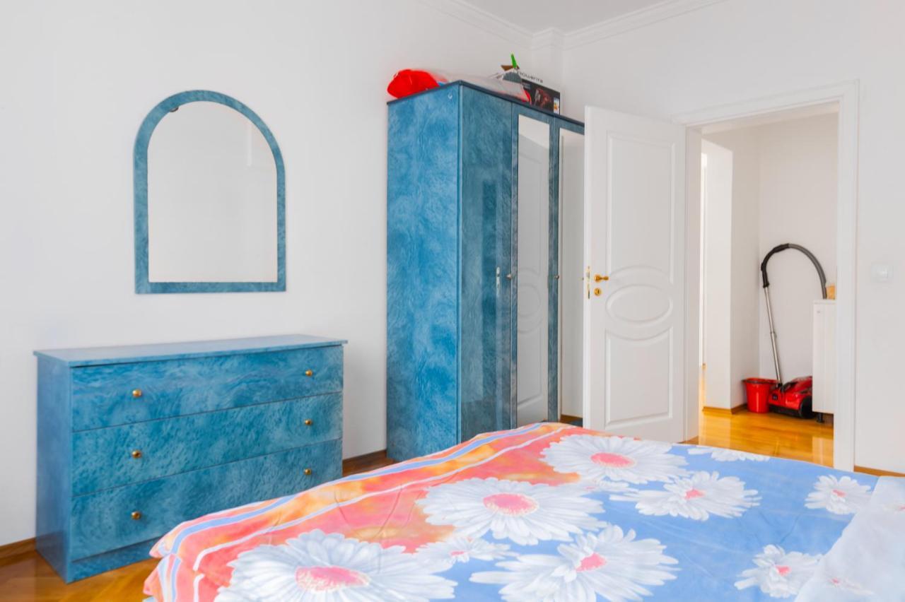 Central 2-Bd Bright Apartment In Sofia By Flat Mаnager מראה חיצוני תמונה